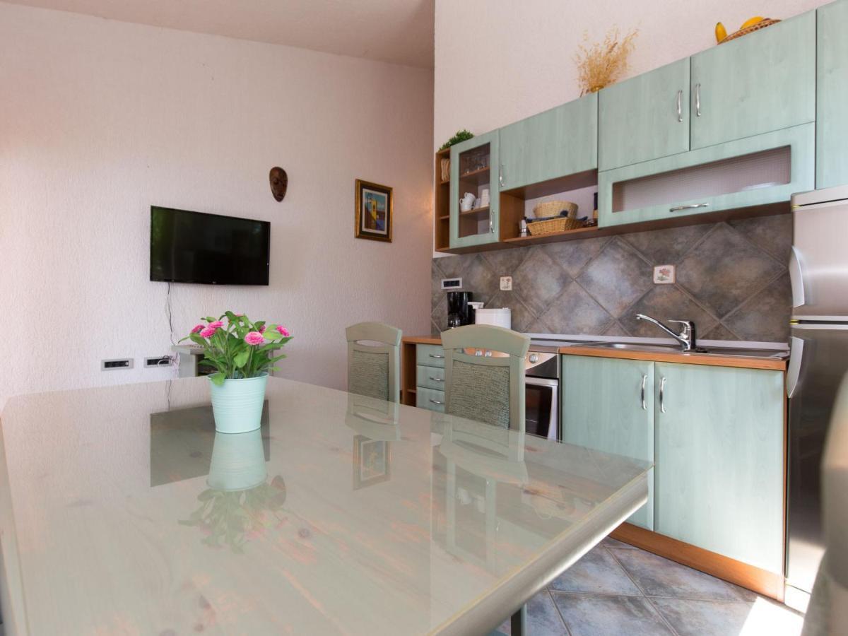 Apartment Starigrad-4 By Interhome สตาริกราด ภายนอก รูปภาพ