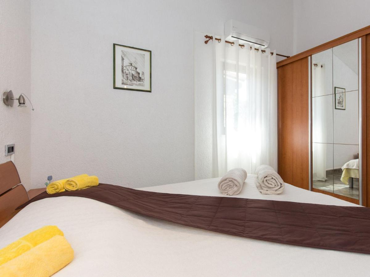 Apartment Starigrad-4 By Interhome สตาริกราด ภายนอก รูปภาพ
