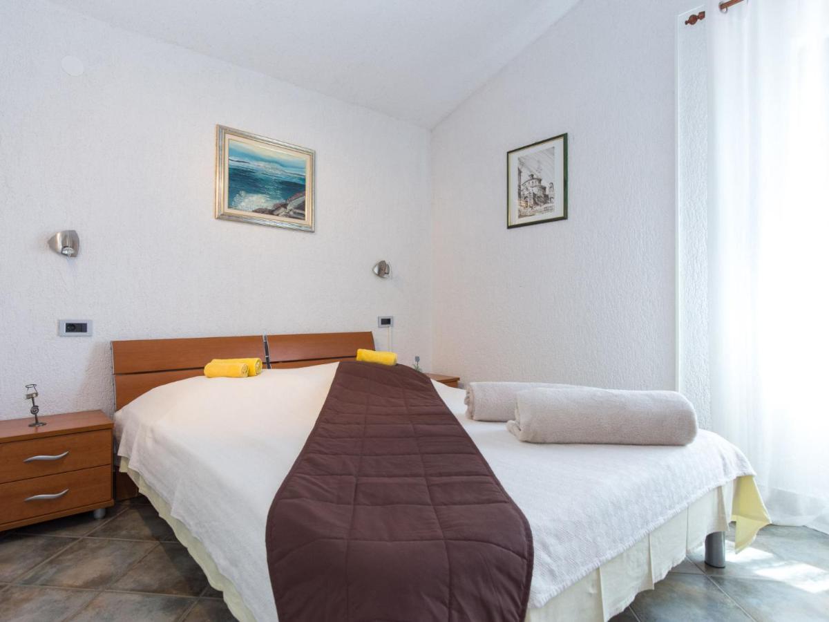 Apartment Starigrad-4 By Interhome สตาริกราด ภายนอก รูปภาพ
