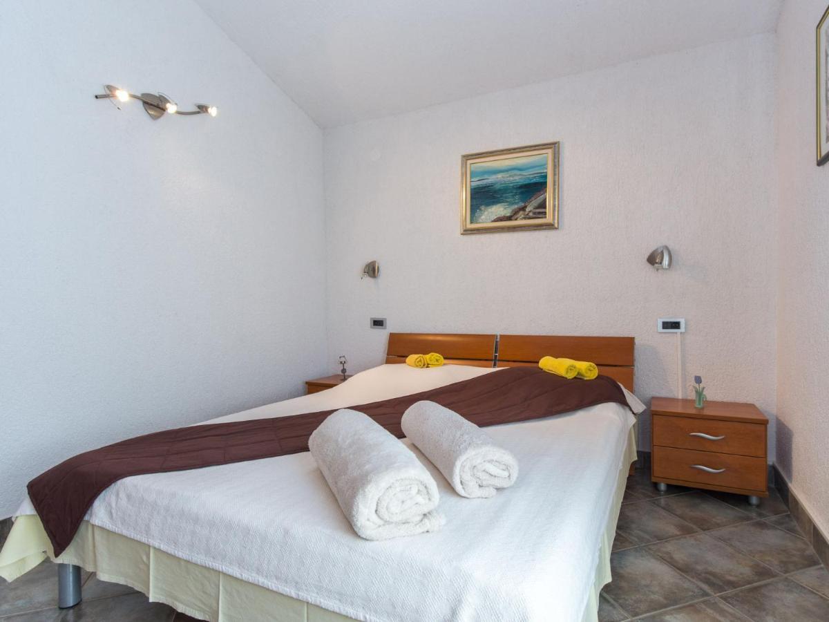 Apartment Starigrad-4 By Interhome สตาริกราด ภายนอก รูปภาพ